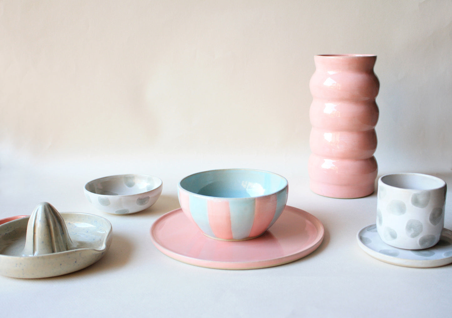 andrea frieling ceramics breakfast plate blush pinkandrea frieling ceramics bright bowl