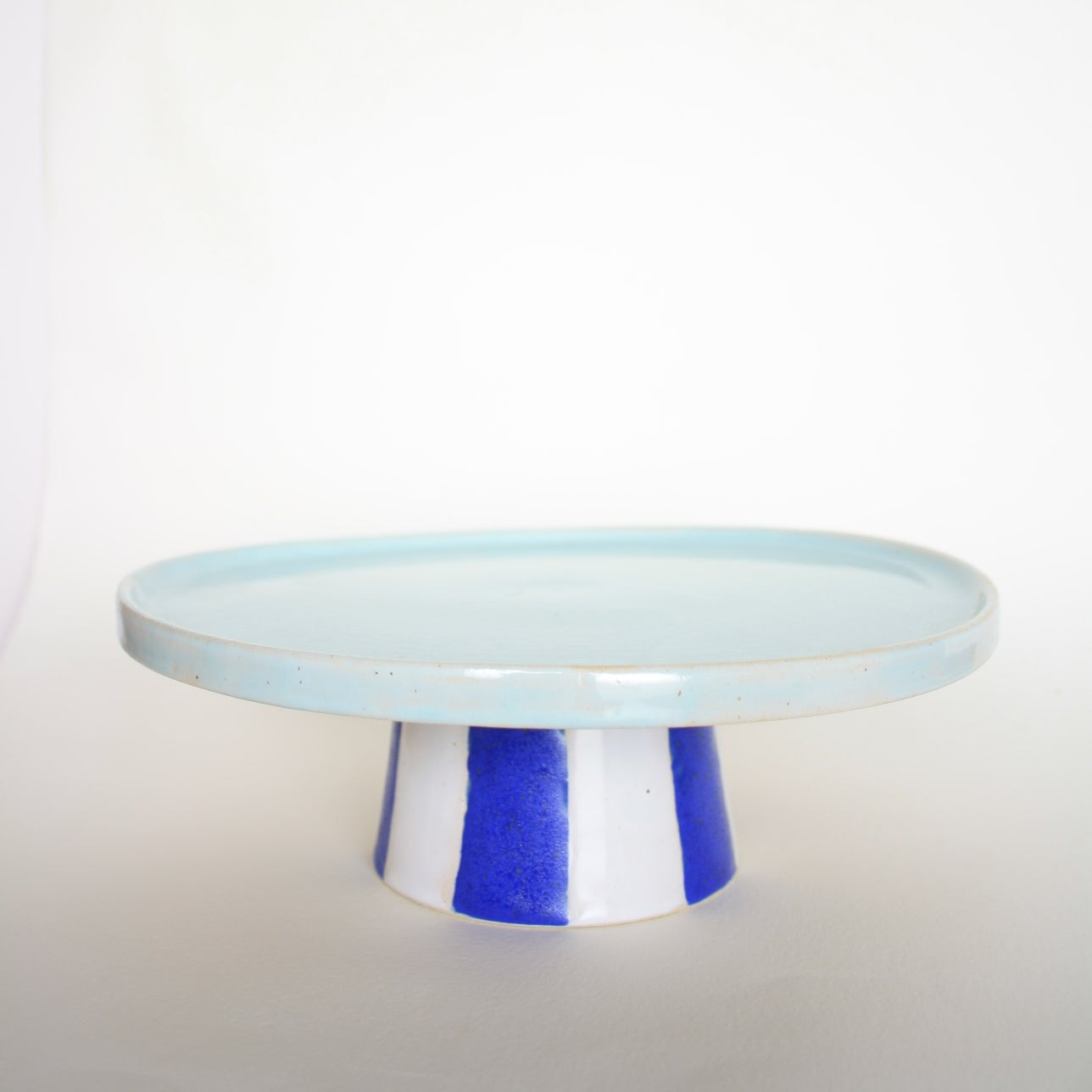 #39 cake stand